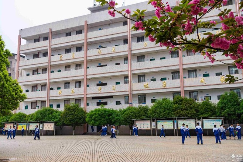 郴州市第四中學教學環境2
