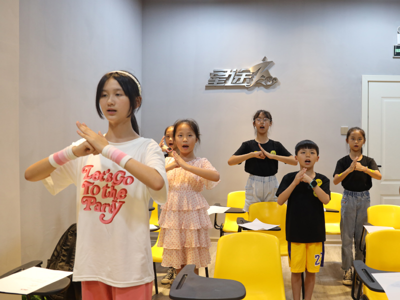 郴州星途視界造星工廠師生風采