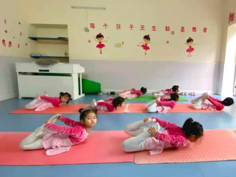 郴州市北湖區金橋幼兒園師生風采