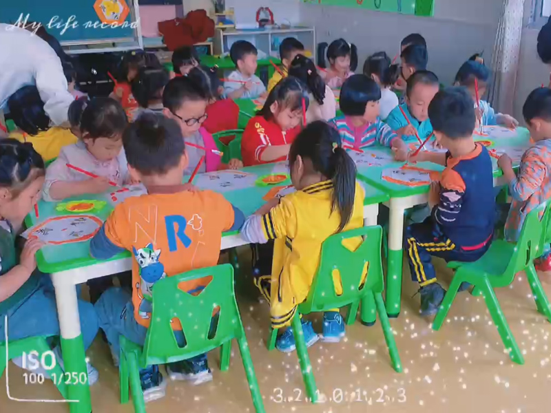 郴州市北湖區飛行幼兒園師生風采圖集