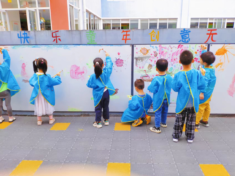 童蕾藍(lán)天幼兒園師生風(fēng)采