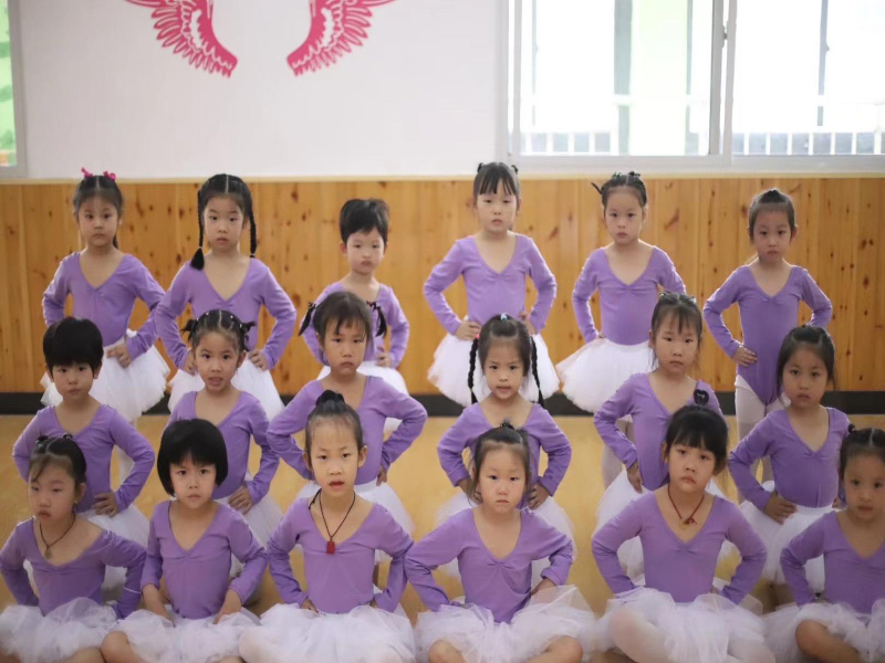 北湖區華嬰愛蕊幼兒園師生風采
