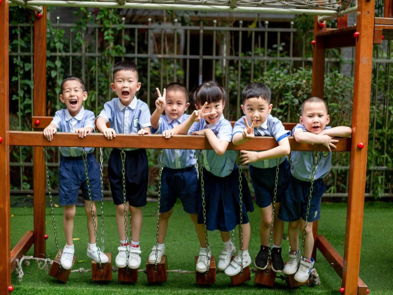 蘇仙區愛蓮湖畔幼兒園師生風采