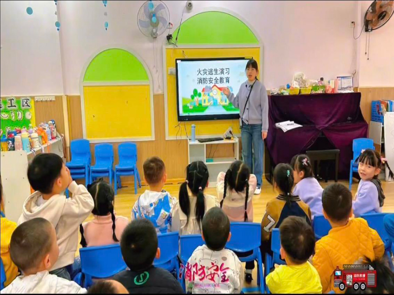 蘇仙區愛蓮湖畔幼兒園師生風采